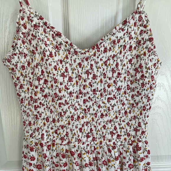 Spring/Summer Dress - Picture 2 of 3